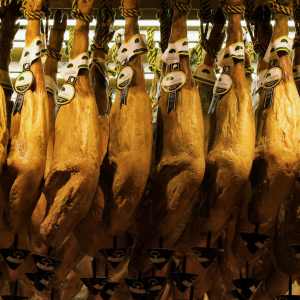 Corte a máquina y envasado de jamón